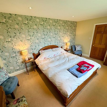 Cockley Hill Farm Bed & Breakfast แบร็คลีย์ ภายนอก รูปภาพ