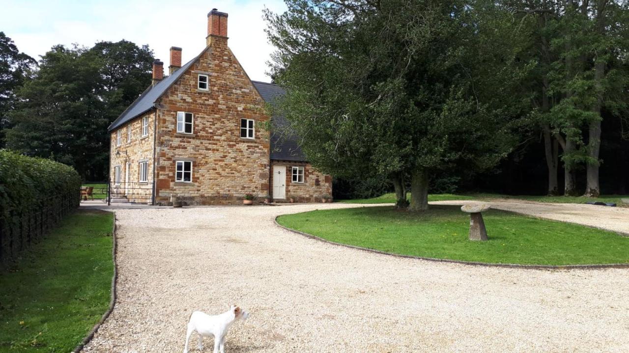 Cockley Hill Farm Bed & Breakfast แบร็คลีย์ ภายนอก รูปภาพ