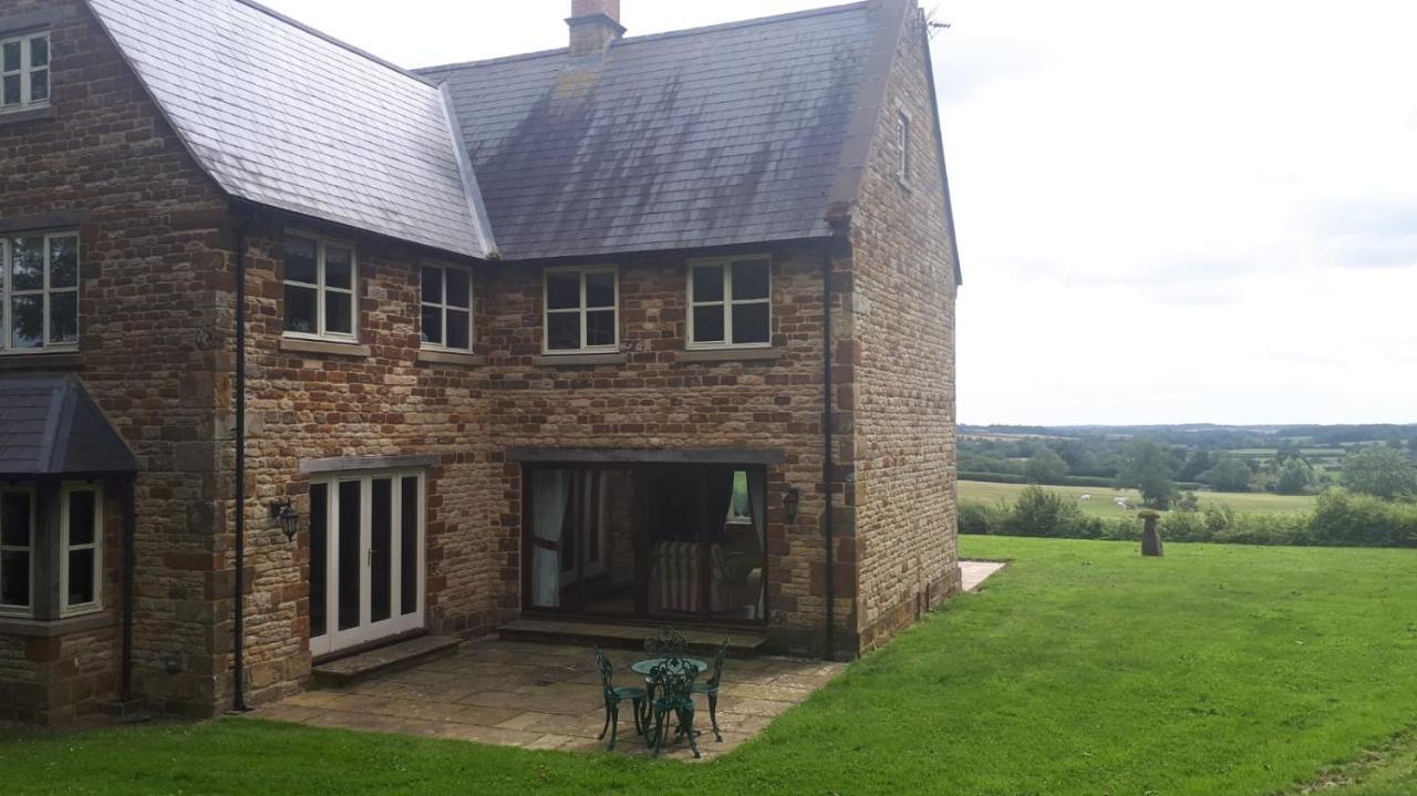 Cockley Hill Farm Bed & Breakfast แบร็คลีย์ ภายนอก รูปภาพ